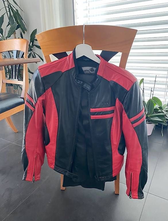 Completi & Tailleur: Motorrad Lederkombi Damen – Usato da Ehrendingen venduto da nat_n7h8