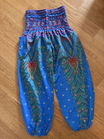 Schöne Sommerhose Gr. 110