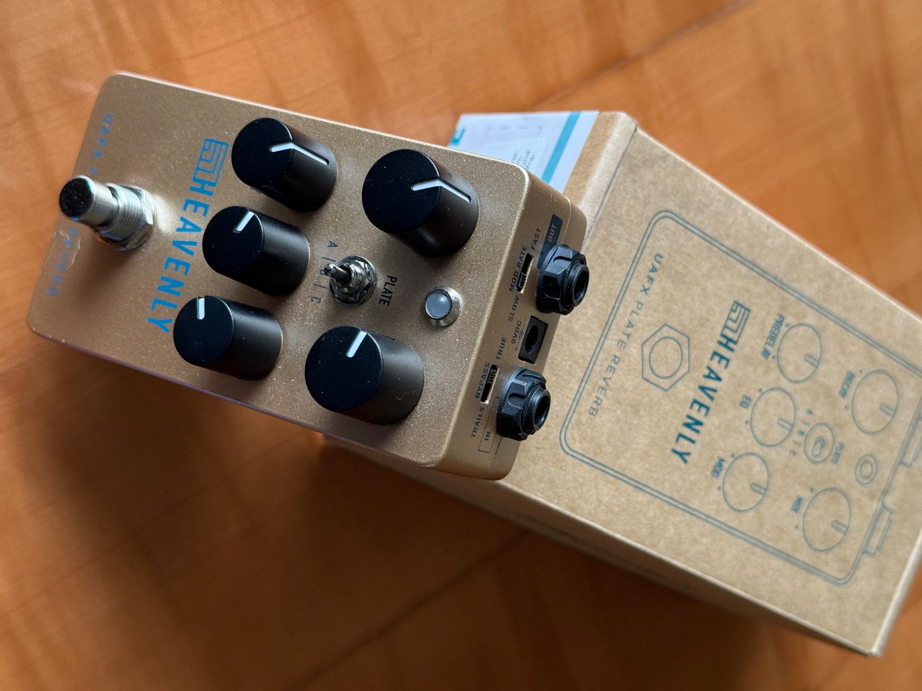 Strumenti musicali: Universal Audio UAFX Heavenly Plate Reverb – Nuovo e nell'imballaggio originale da Cormondrèche venduto da PerretGuillaume 2