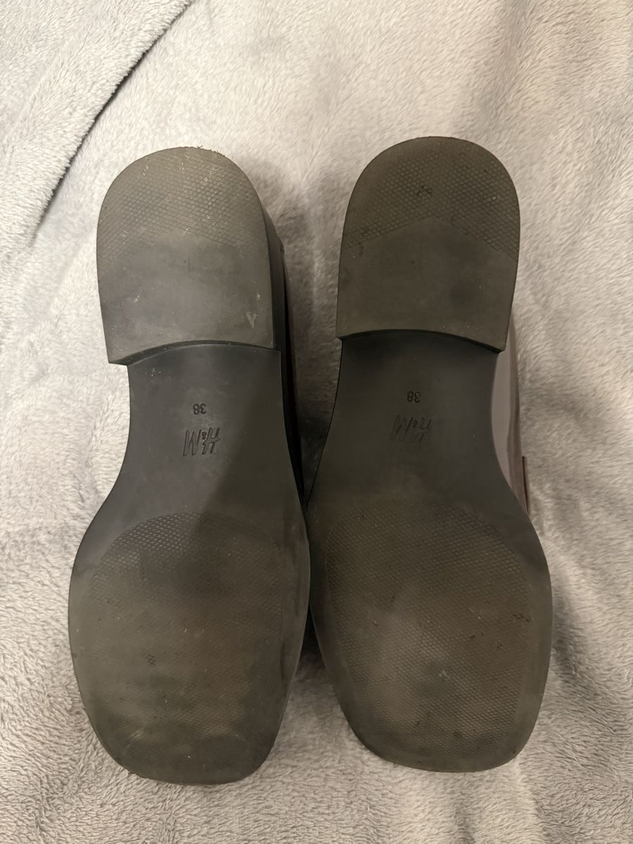 H&M Scarpe da donna: H&M Lack Loafer Gr. 38 – Usato da St. Moritz venduto da ari_9fcv 4