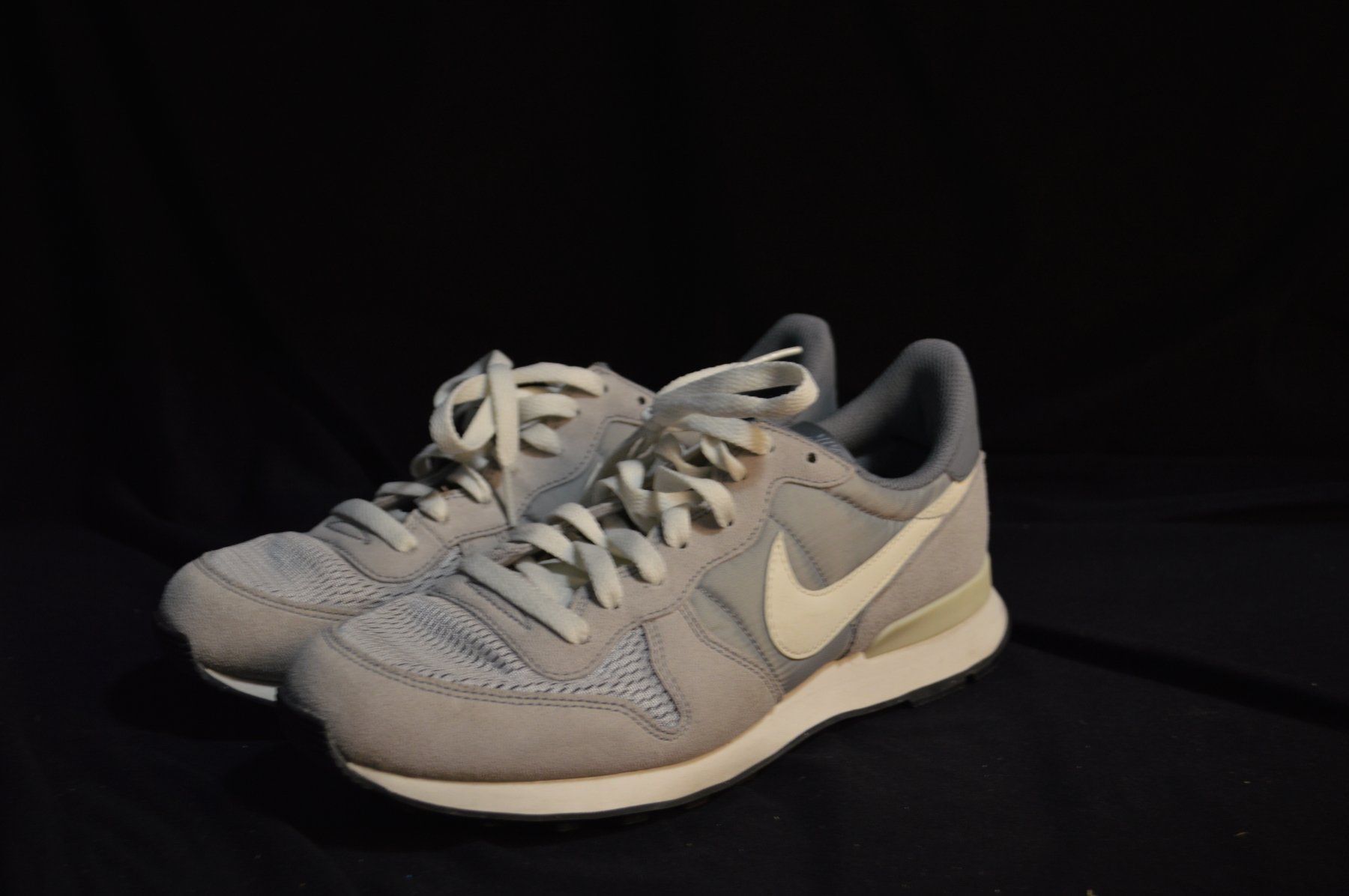 Nike Scarpe da uomo: Nike Internationalist Sneaker, Grau, Grösse 41 – Usato da Buchs SG venduto da die_zc5l