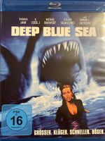 Deep Blue Sea  (1999)