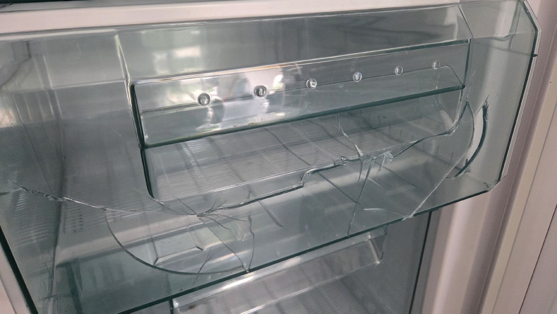 Congelatori: KIBERNETIK Gefrierschrank TK245L Schubladen 212L – Usato da oftringen venduto da anma08 4