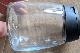 2x bocal en verre + couvercle noir, salière/poivrière, ikea