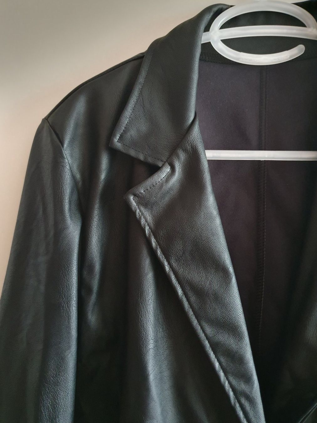 Giacche: Veste blazer simili cuir noir - Taille S/M – Nuovo (secondo la descrizione) da Chavannes-Renens venduto da mau_8rwz 4