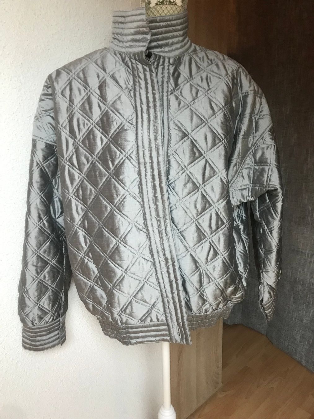 Giacche: Veste marque Hand Work 100% Soie – Usato da Gorgier venduto da chahn