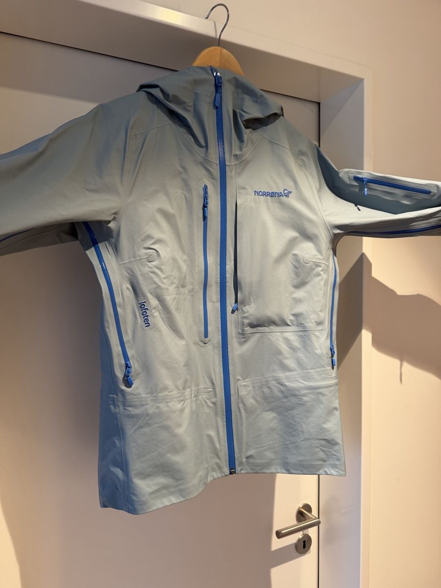 Norrøna Giacche: Norrona Lofoten Goretex Pro Jacket, size L – Nuovo (secondo la descrizione) da Richterswil venduto da nadibar 1