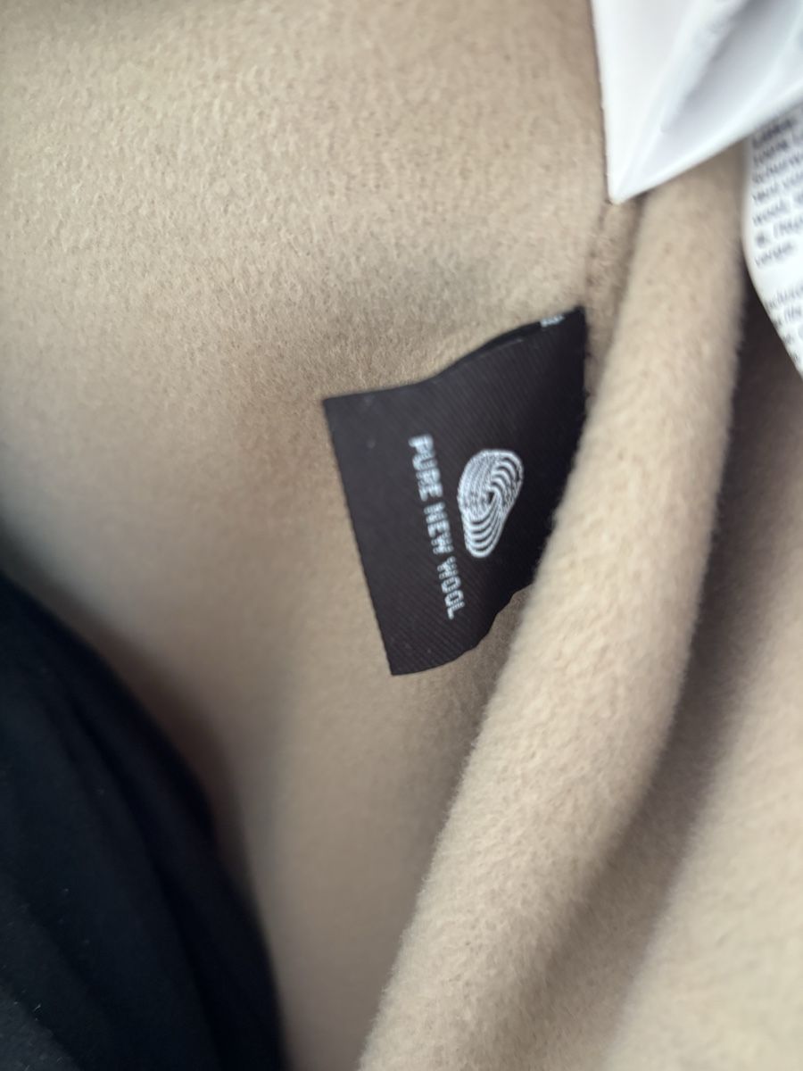 Max Mara Cappotti: Max Mara Weekend Wollmantel beige – Nuovo (secondo la descrizione) da Lömmenschwil venduto da pv_cr 2
