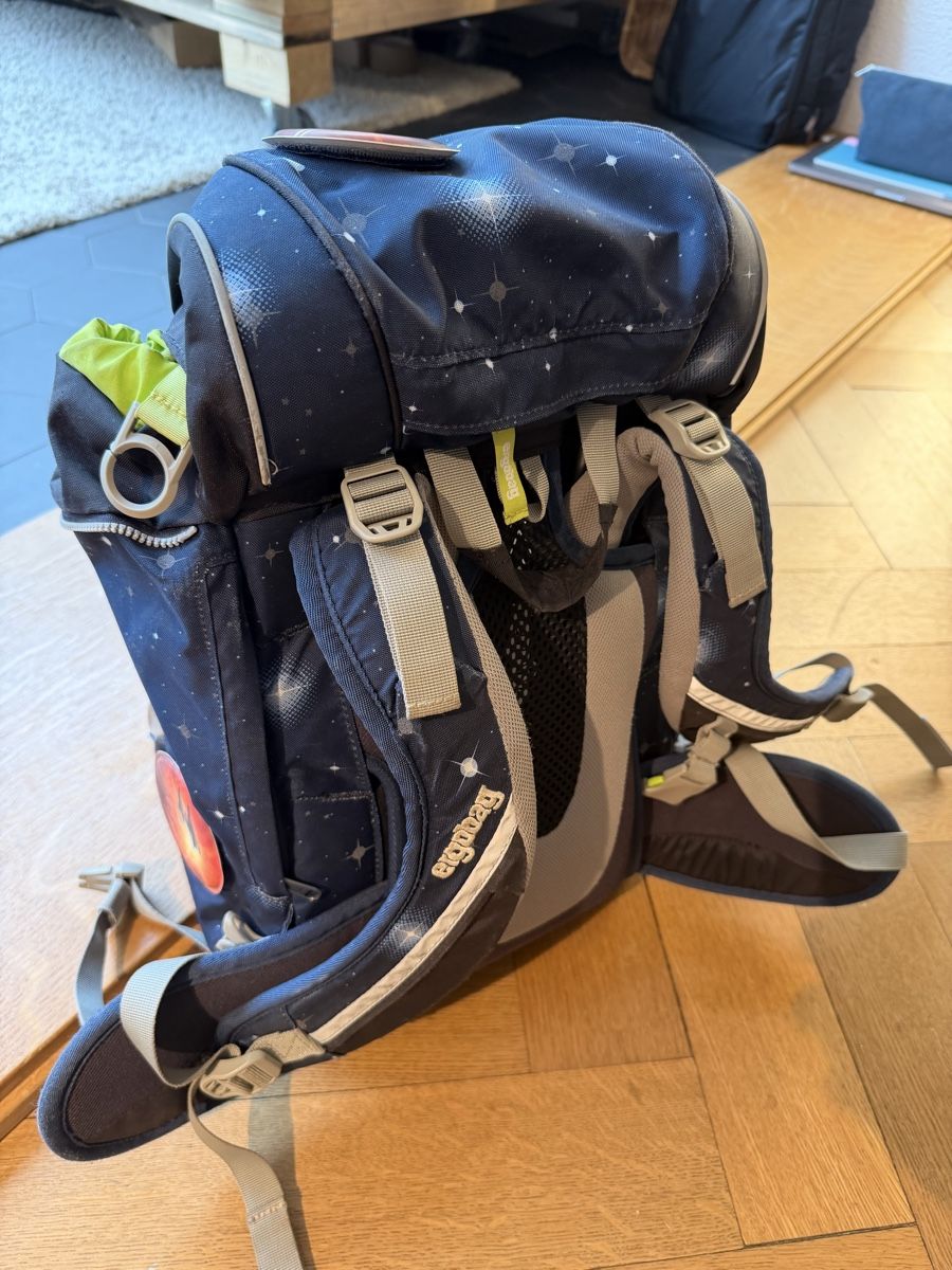 Ergobag Borse & Zaini: Ergobag Schulrucksack Set Galaxie, gebraucht – Usato da Basel venduto da martinho7 2