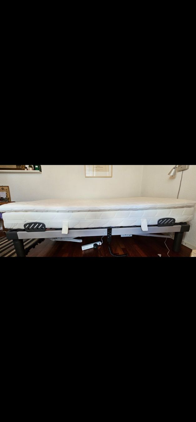 Tempur Letti: Lit avec sommier électrique Tempur 100x200 – Usato da Chancy venduto da Capick 6
