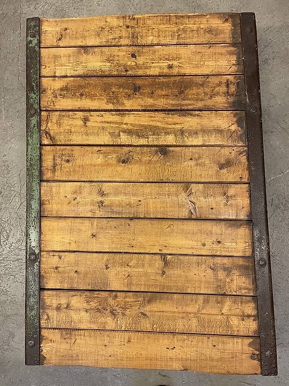Tische: Clubtisch/Loungetisch antik – Gebraucht aus Basel von mat_nj5b 2