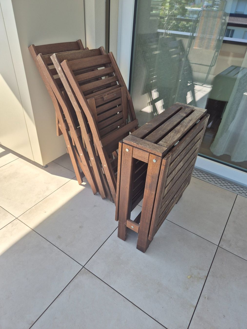 Ikea Tischset: IKEA ÄPPLARÖ Gartentisch mit 4 Klappstühlen – Gebraucht aus Grosswangen von MelFas 2