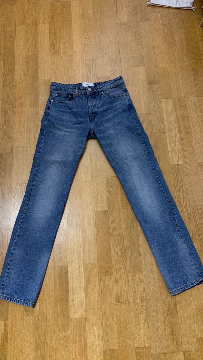 Jeans: Ami Paris Jeans – Nuovo (secondo la descrizione) da Basel venduto da nicolasschneeberger