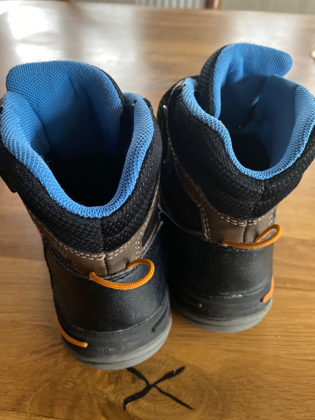 Scarpe per ragazzi: Tolle Winterstiefel Gr. 31 – Usato da Frauenkappelen venduto da leola1973 2