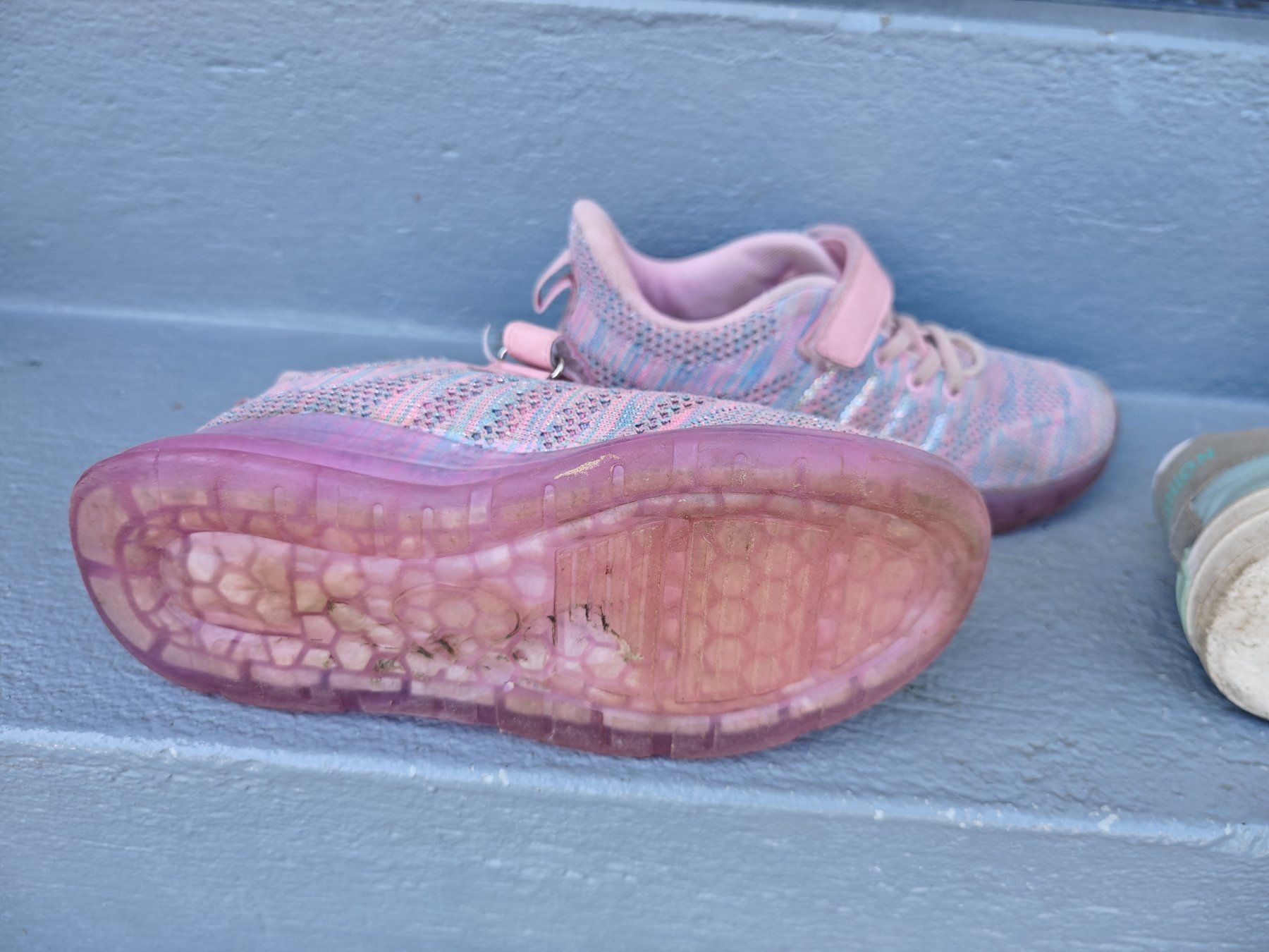 Scarpe per ragazze: Wanderschuhe und Turnschuhe Puma Gr. 36 – Usato da Bichelsee venduto da Raoul06 8