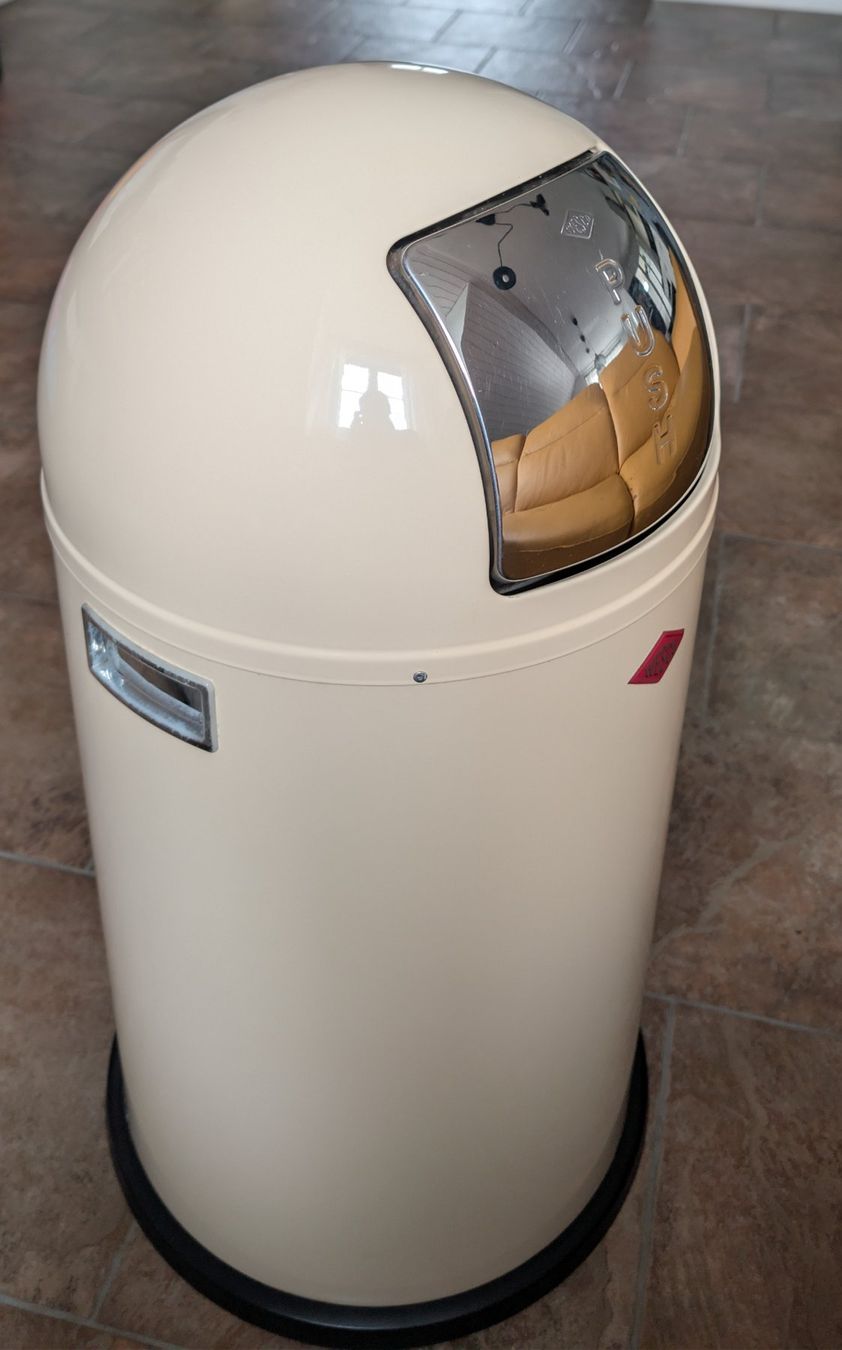 Wesco Cestini per rifiuti: Wesco Pushboy Abfalleimer 50L beige – Usato da Oberhasli venduto da Sepp33 1