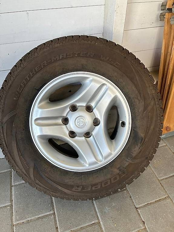 Toyota Pneus & Roues: Kompletträder Toyota – D'occasion à Lotzwil par NRUD