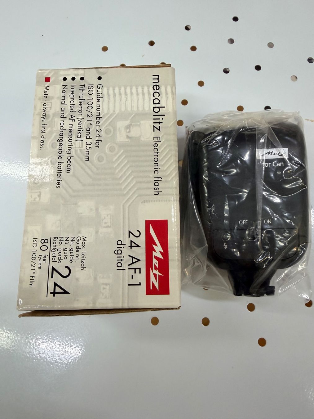 Mecablitz Flash: Mecablitz 24 AF-1 digital Blitz für Canon – Nuovo e nell'imballaggio originale da Oensingen venduto da moe_ck67 1