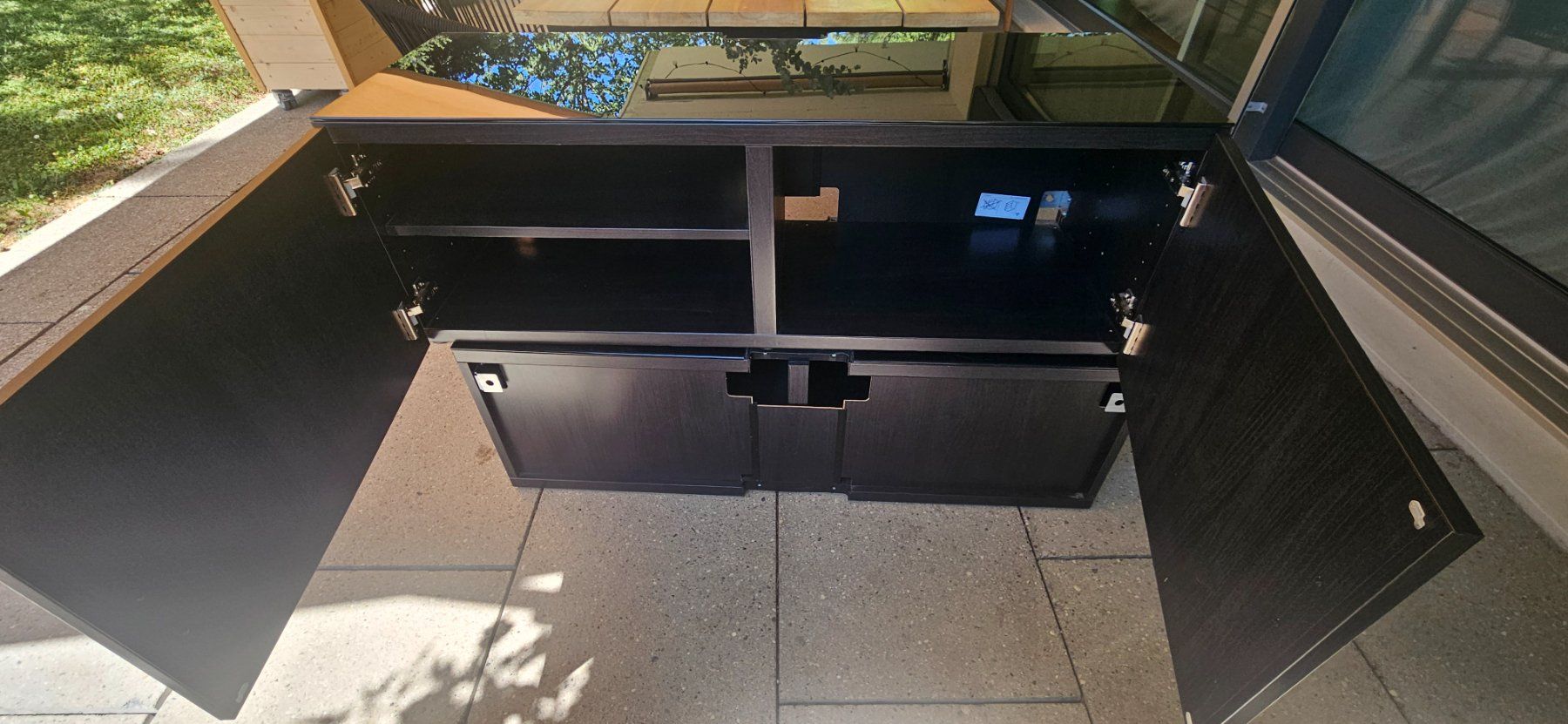 Ikea TV Möbel: Gratis, TV-Möbel mit Glasplatte 120 cm – Gebraucht aus Jona von Taschgr 1