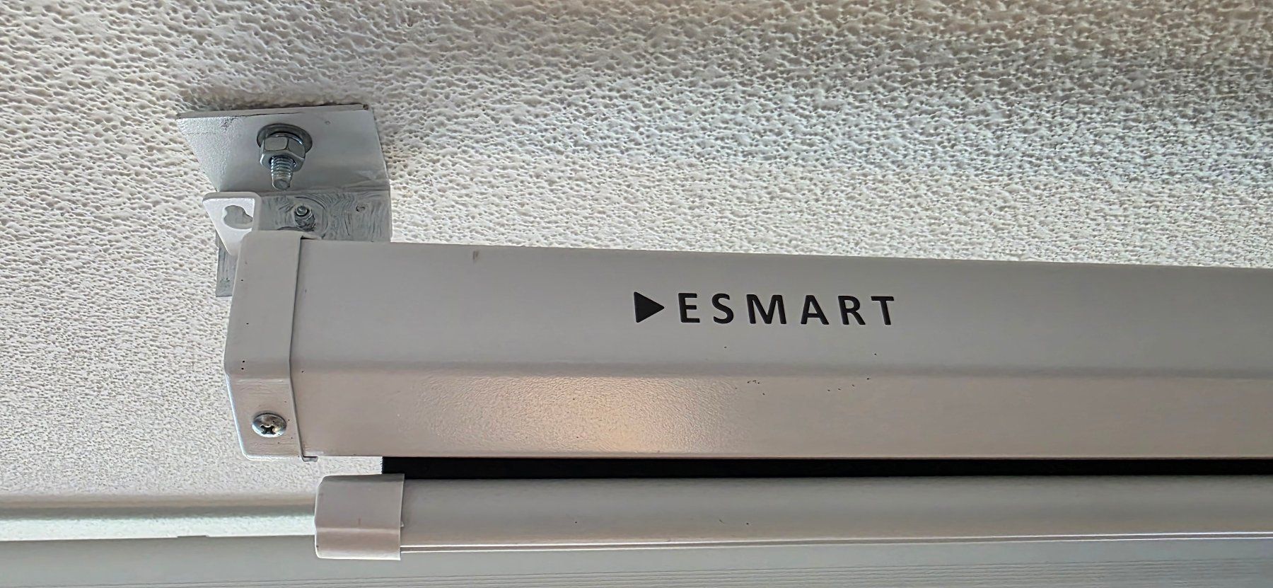 Home Cinema: Leinwand Esmart 16:9 120" – Usato da Stein AG venduto da eMODy 2