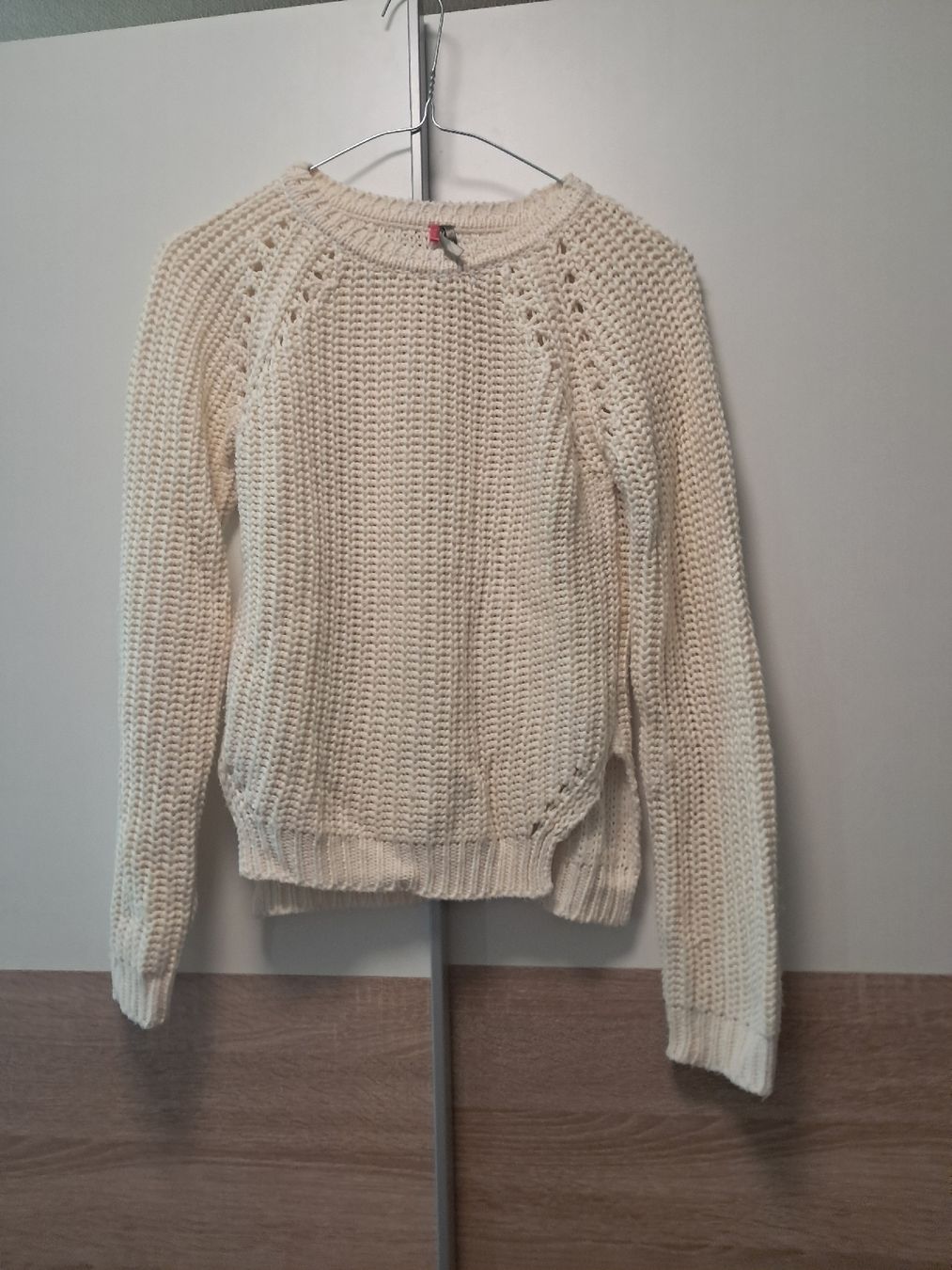 Maglioni & Felpe: Pull en maille blanc cassé  – Usato da Biel/Bienne venduto da Laure_7 1