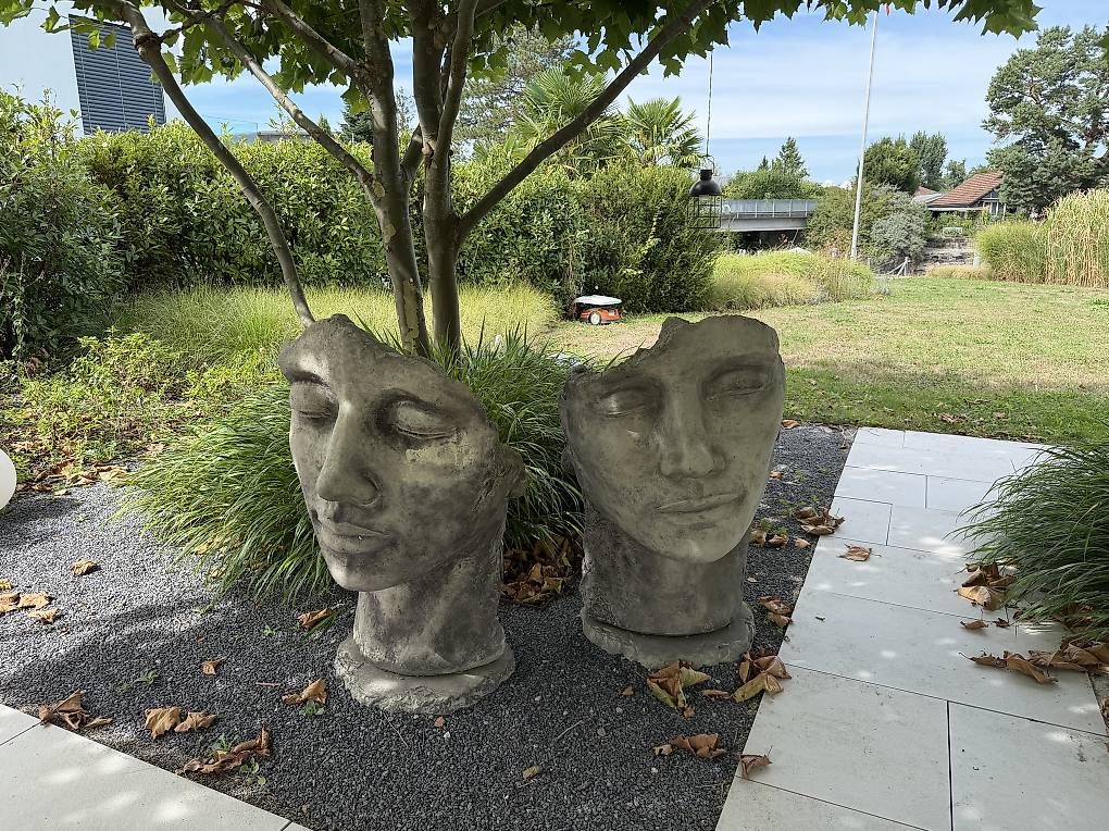 Sculture & Statue: Statues Garden Faces – Usato da Pfäffikon SZ venduto da lar_wl22 2