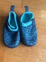Badeschuhe Gr. 22 mit Fischmuster - Top Zustand für Badi!