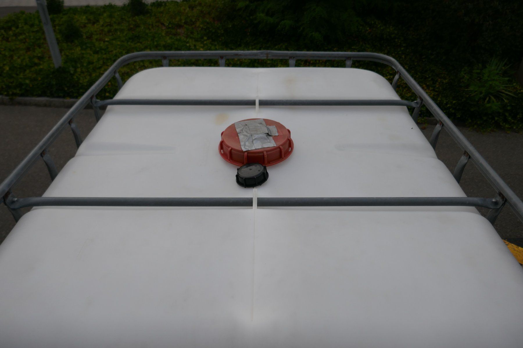 Tränken & Tröge: IBC Tank 1000 Liter – Gebraucht aus Port von uzuku 8