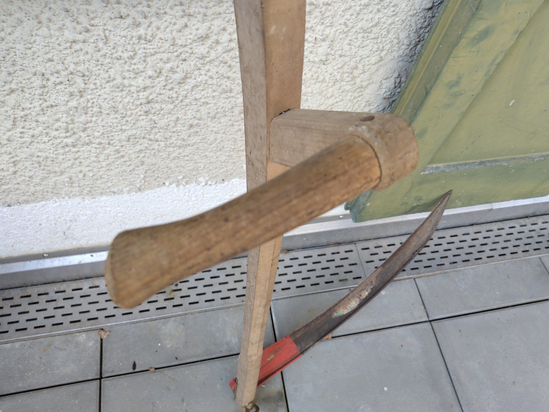 Alle Werkzeuge: Sense mit 60cm Klinge – Gebraucht aus Langnau i. E. von antrik 4