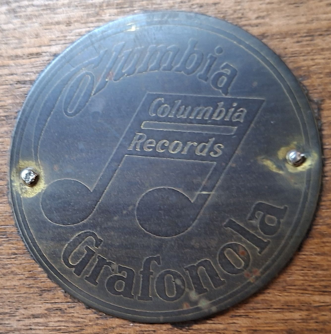 Columbia Giradischi: Antikes Grammophon, ein schöner Blickfang – Usato da Pfäffikon ZH venduto da enderby01 2