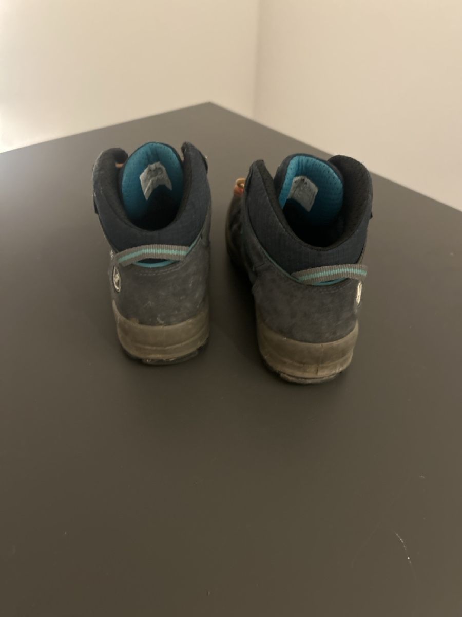 Scarpa Scarpe per ragazzi: Scarpa Wanderschuhe Kinder blau Gore-Tex gebraucht – Usato da Toffen venduto da isa_lyq7 1