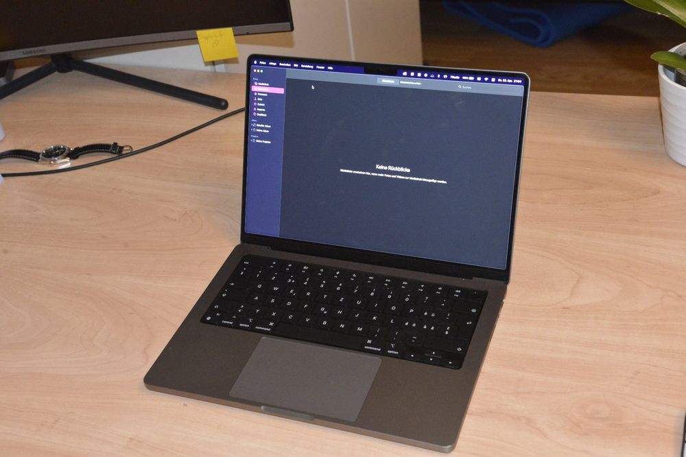 Apple MacBook Pro – Late 2021 14", M1 Max, 32 GB, 1000 GB | Kaufen auf ...