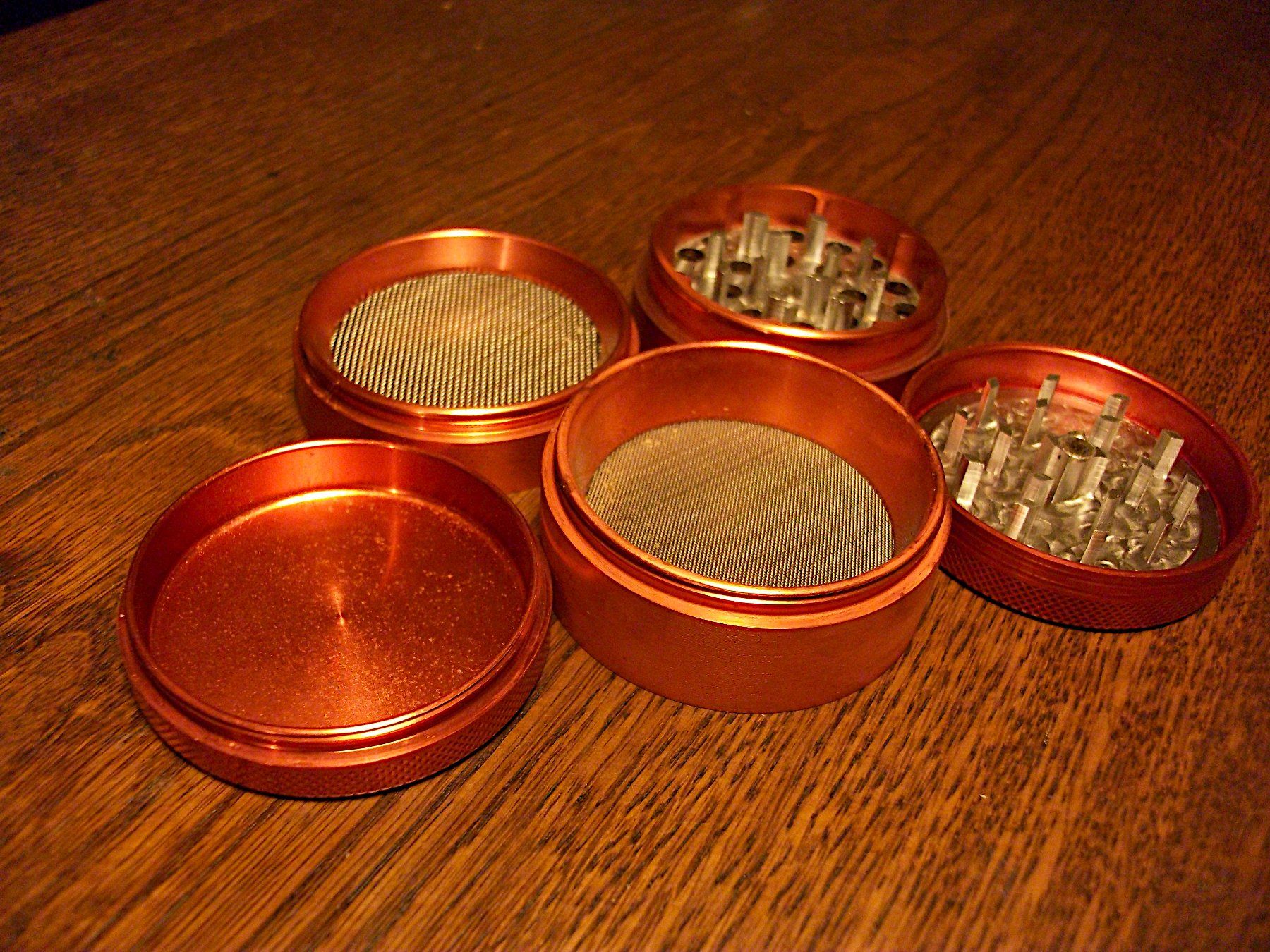 Tabacchi: Grinder - Black Leaf – Usato da Niedergösgen venduto da Graficarts 1