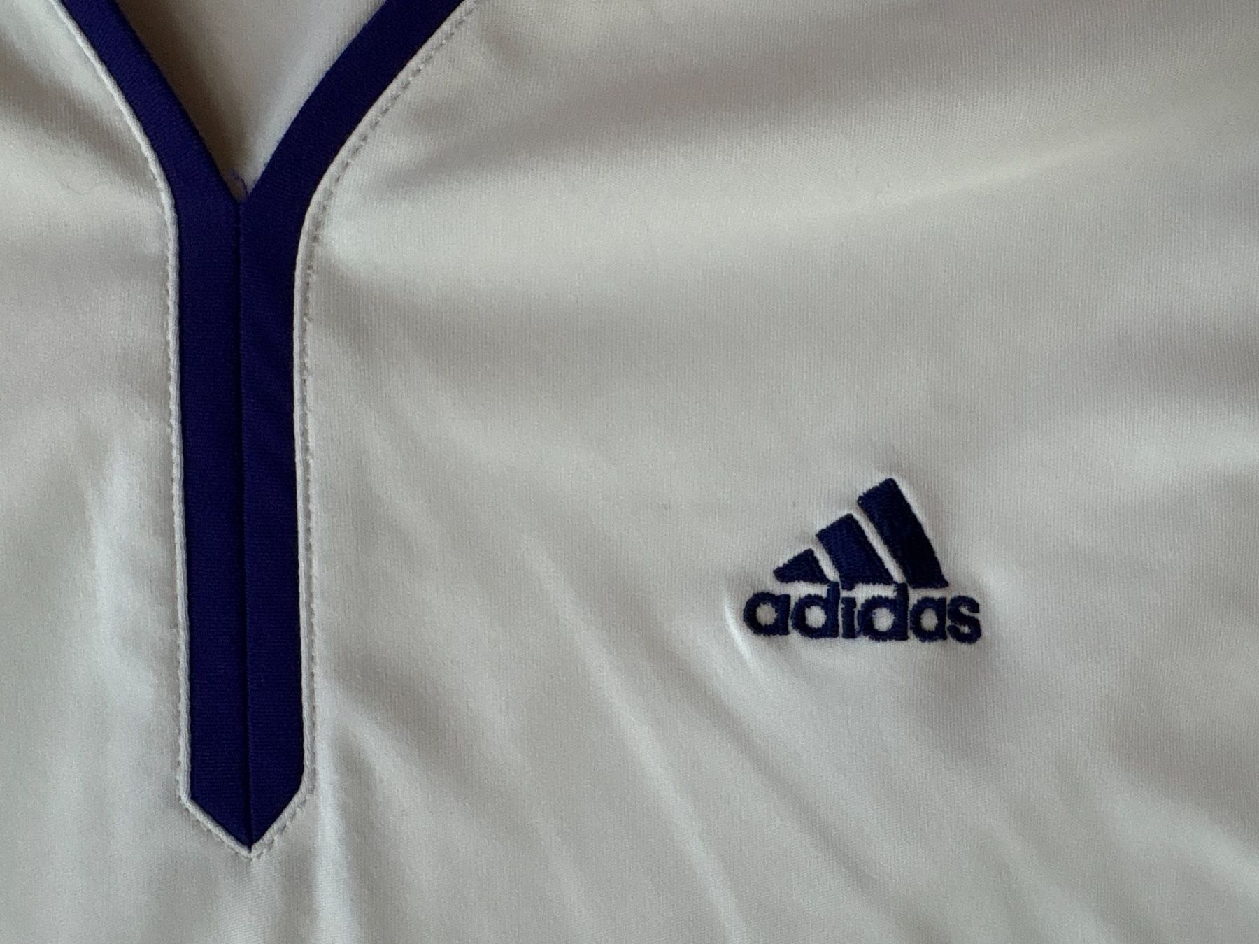 Adidas Canottiere & Pantaloni: Adidas Tennispolo / Sporttrikot – Usato da Elgg venduto da Jo_Naj 2