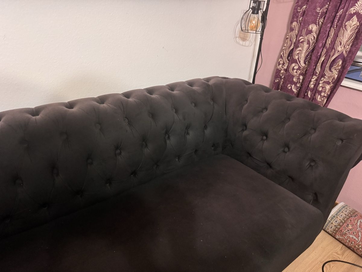 Chesterfield Divani: chesterfield samt sofa – Usato da Winterthur venduto da meg_q2vq 1