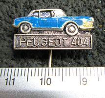 PPEUGEOT 404 AUTO UR-ALT ANSTECKNADEL VINTAGE OLDTIMER OLDI