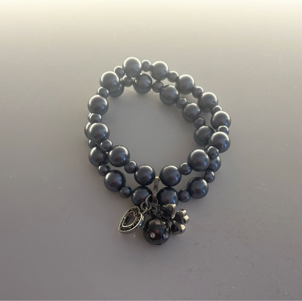 Bracciali & Braccialetti: Doppelte ARMBAND  mit 3 Anhänger – Nuovo (secondo la descrizione) da Flawil venduto da mar_9chb 2
