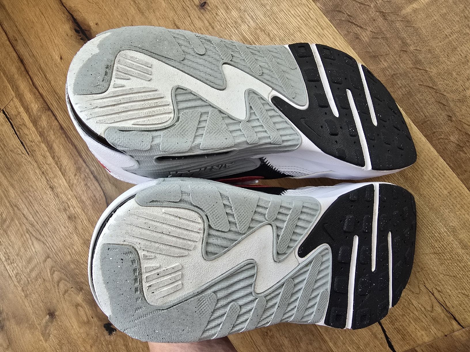 Scarpe da uomo: Nike Air Max Excee, Grösse 40, – Usato da Wittenbach venduto da Tigerlili 4