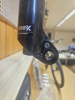 Fox factory 34 LT grip X 130mm