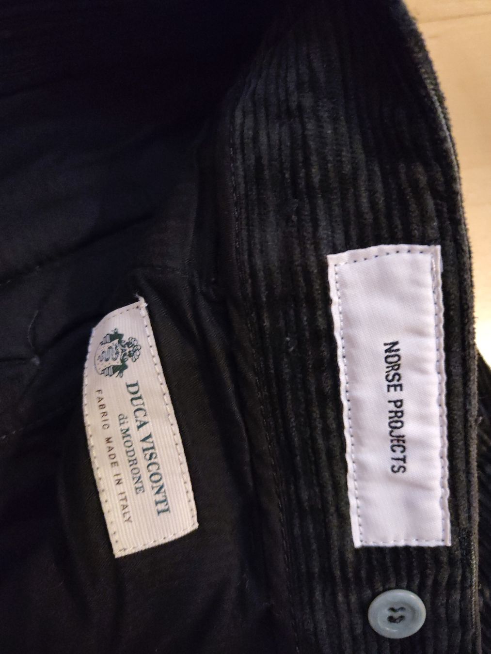 Norse Projects Pantaloni: Norse Projects Hose – Usato da Frutigen venduto da 20silas02 1
