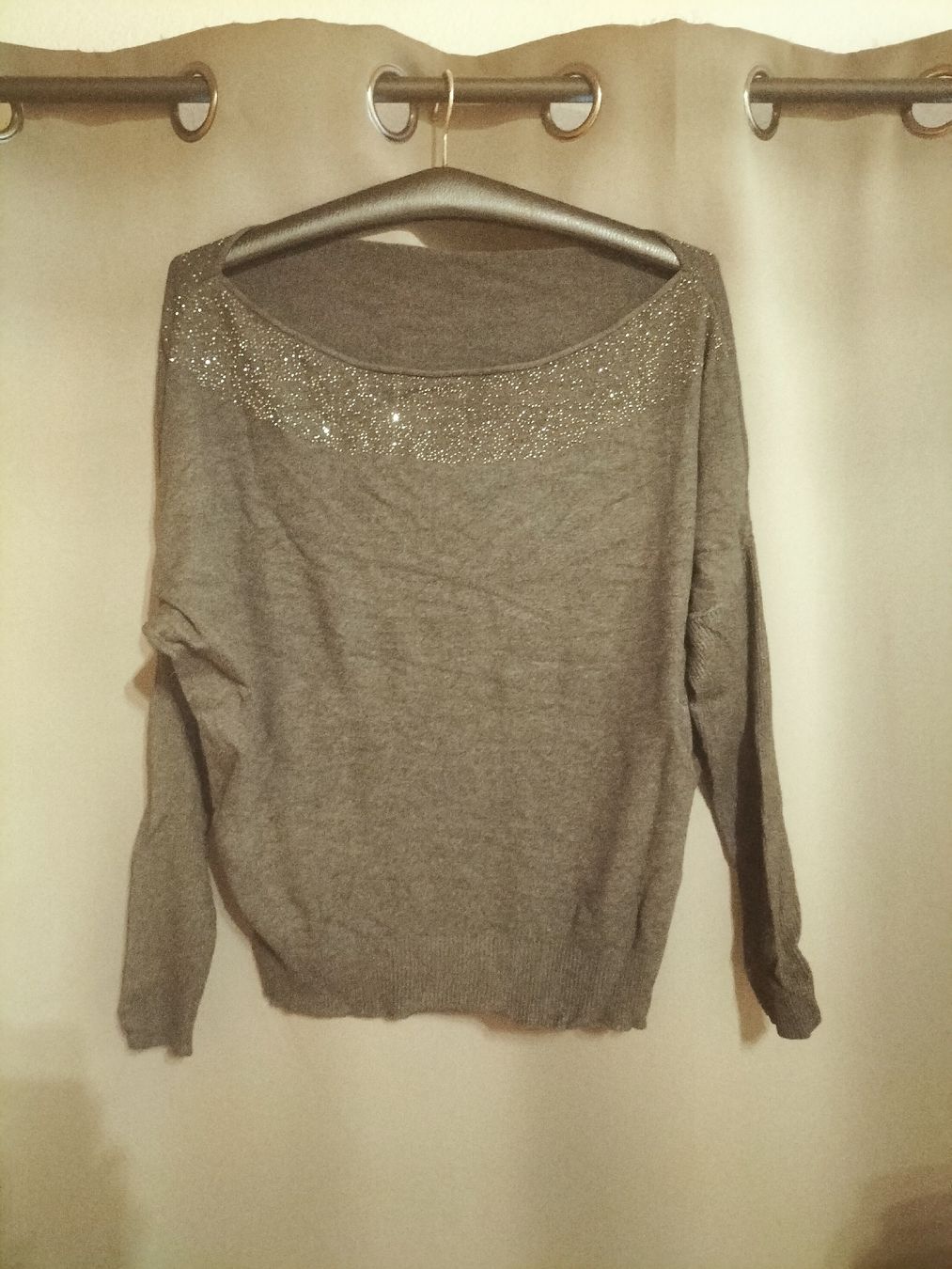 Pullover & Sweatshirts: pull taille L – Gebraucht aus Gillarens von Emy_28