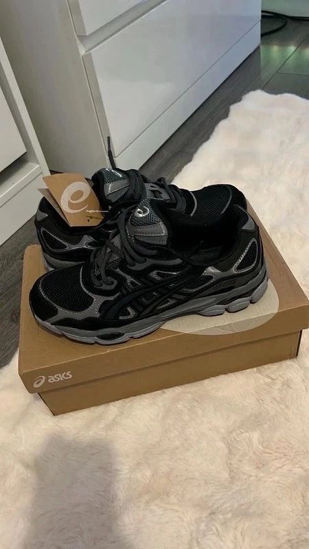 Asics Scarpe da uomo: Asics Gel Nyc – Nuovo e nell'imballaggio originale da Courrendlin venduto da Lw_Resell