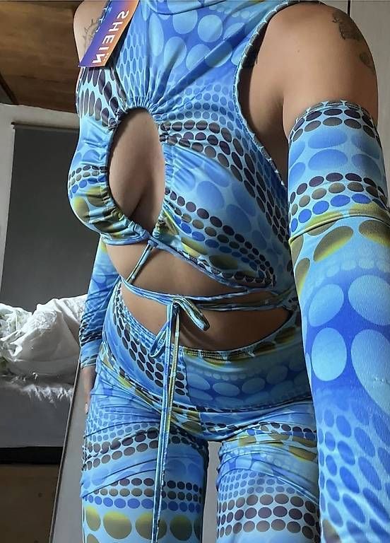 Top: Y2K Bodysuit  – Nuovo e nell'imballaggio originale da Bidogno venduto da sch_bby9 1