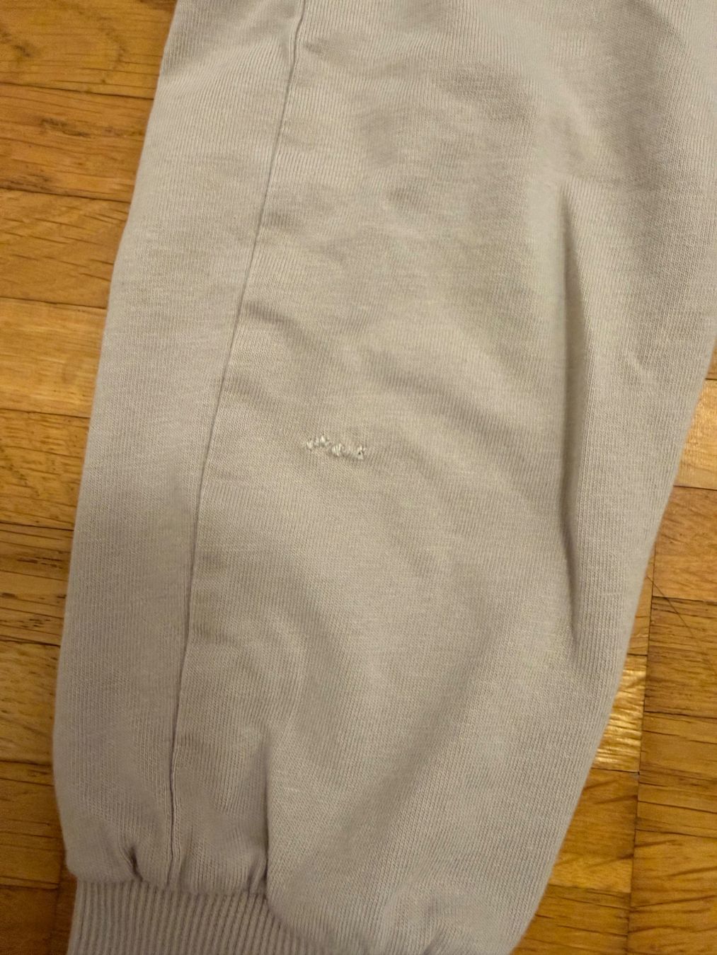 H&M Pantaloni: H&M Hosen Gr 98 – Usato da Richterswil venduto da Eunoia85 1