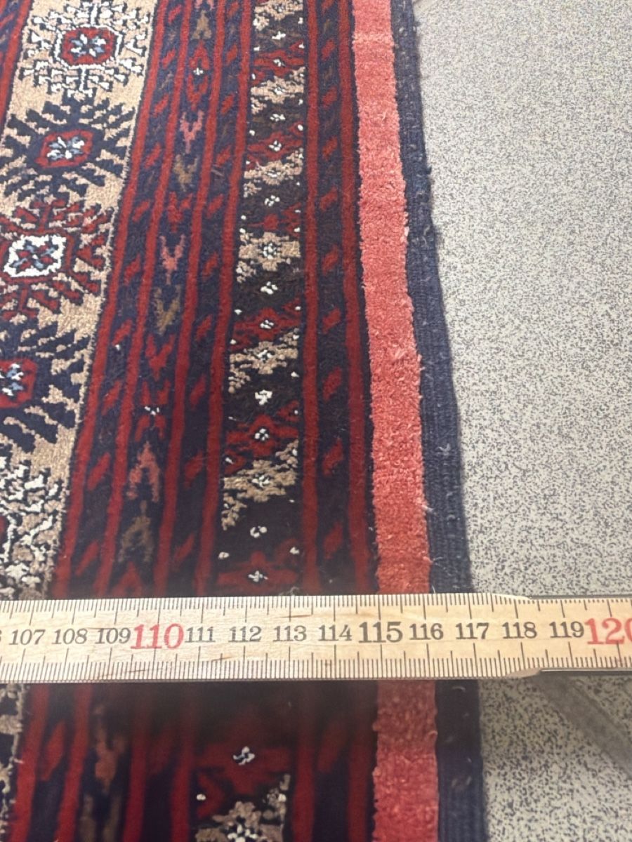Tappeti: Tapis oriental fait main  – Usato da Bôle venduto da K200C 2