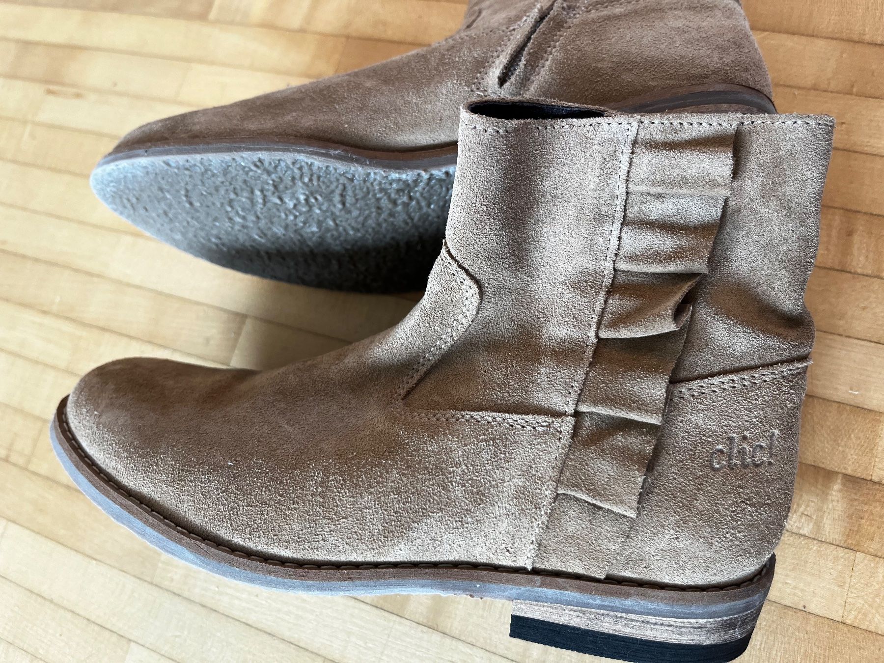 Schuhe für Mädchen: Click Boots Stiefeletten Wildleder 34 – Gebraucht aus Horgen von Hoppelhase11
