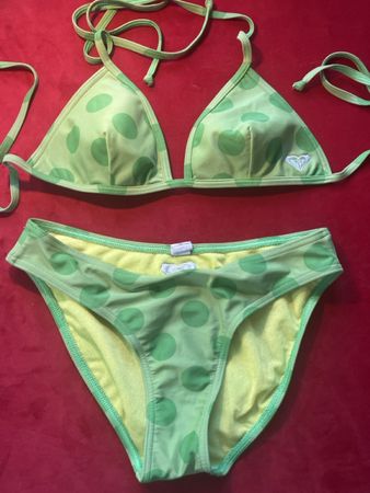 Sommerlicher Bikini von Quicksilver , Grösse 4, gepunktet!