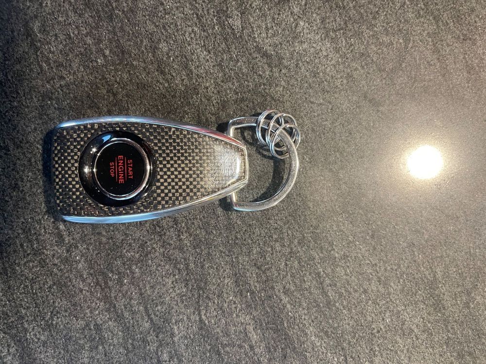 Mercedes-Benz, Mercedes-AMG Kollektion AMG Schlüsselanhänger mit  Beleuchtung
