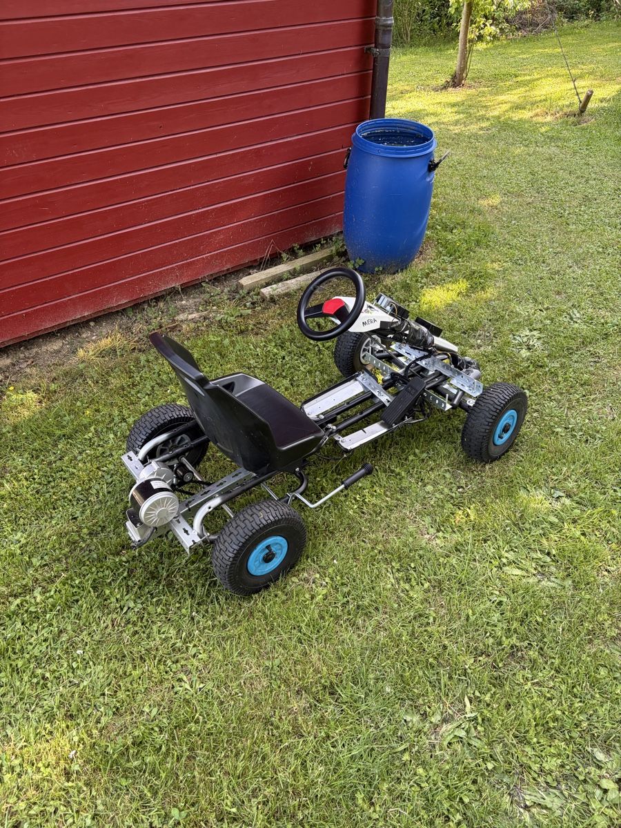 Veicoli per bambini: Elektrokart Eigenbau auf Kettcar Basis – Usato da Matzendorf venduto da fordturbo 1