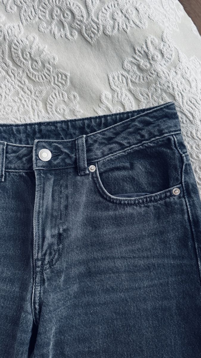 H&M Jeans: Jeans Wide Leg Style – Neu (gemäss Beschreibung) aus Hünenberg See von Schulers 1